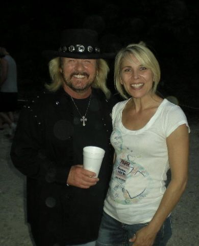 Band music famous 1 female 1 male 