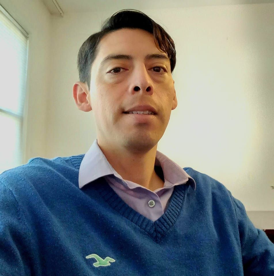 Elias J Carrazco