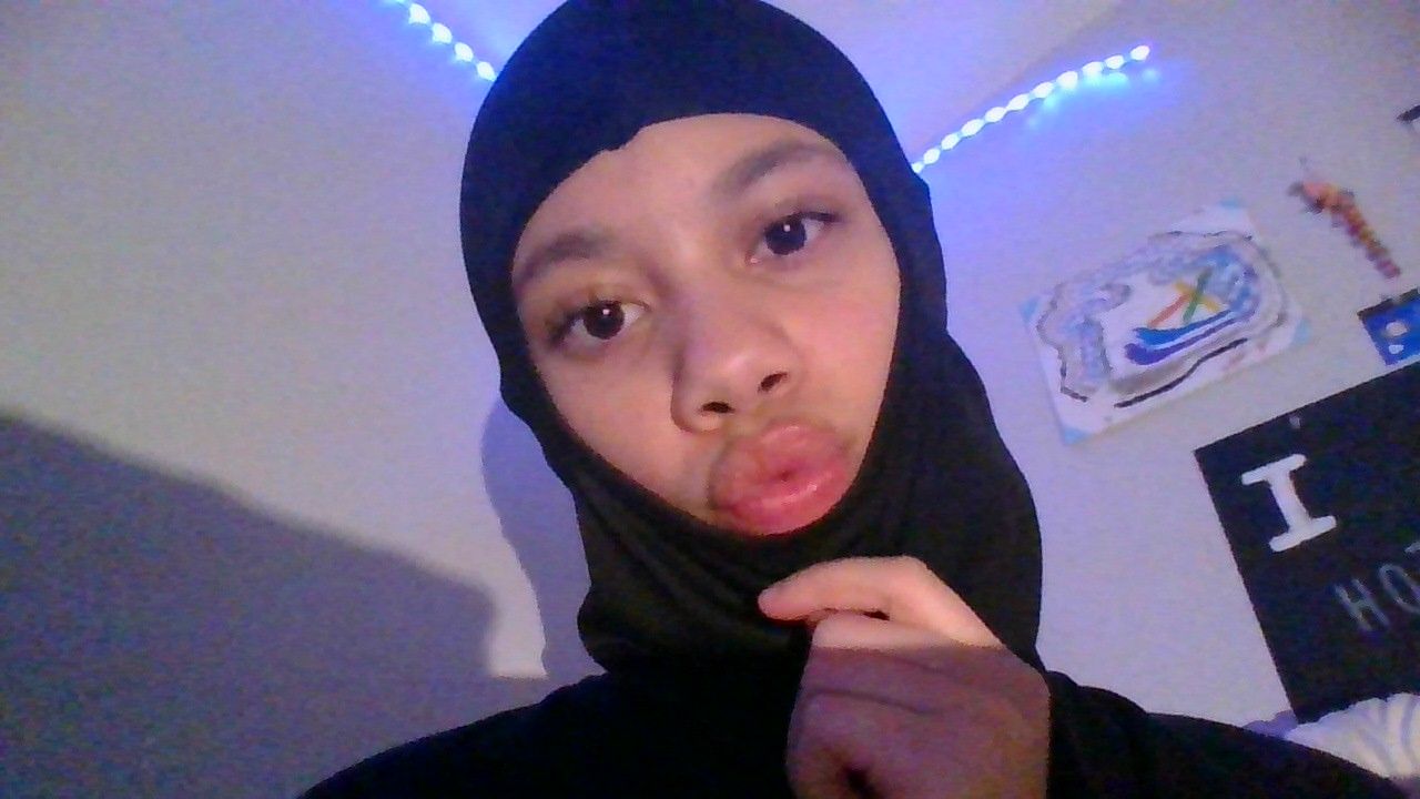 THE_GIRL_W_THE_SHISTY