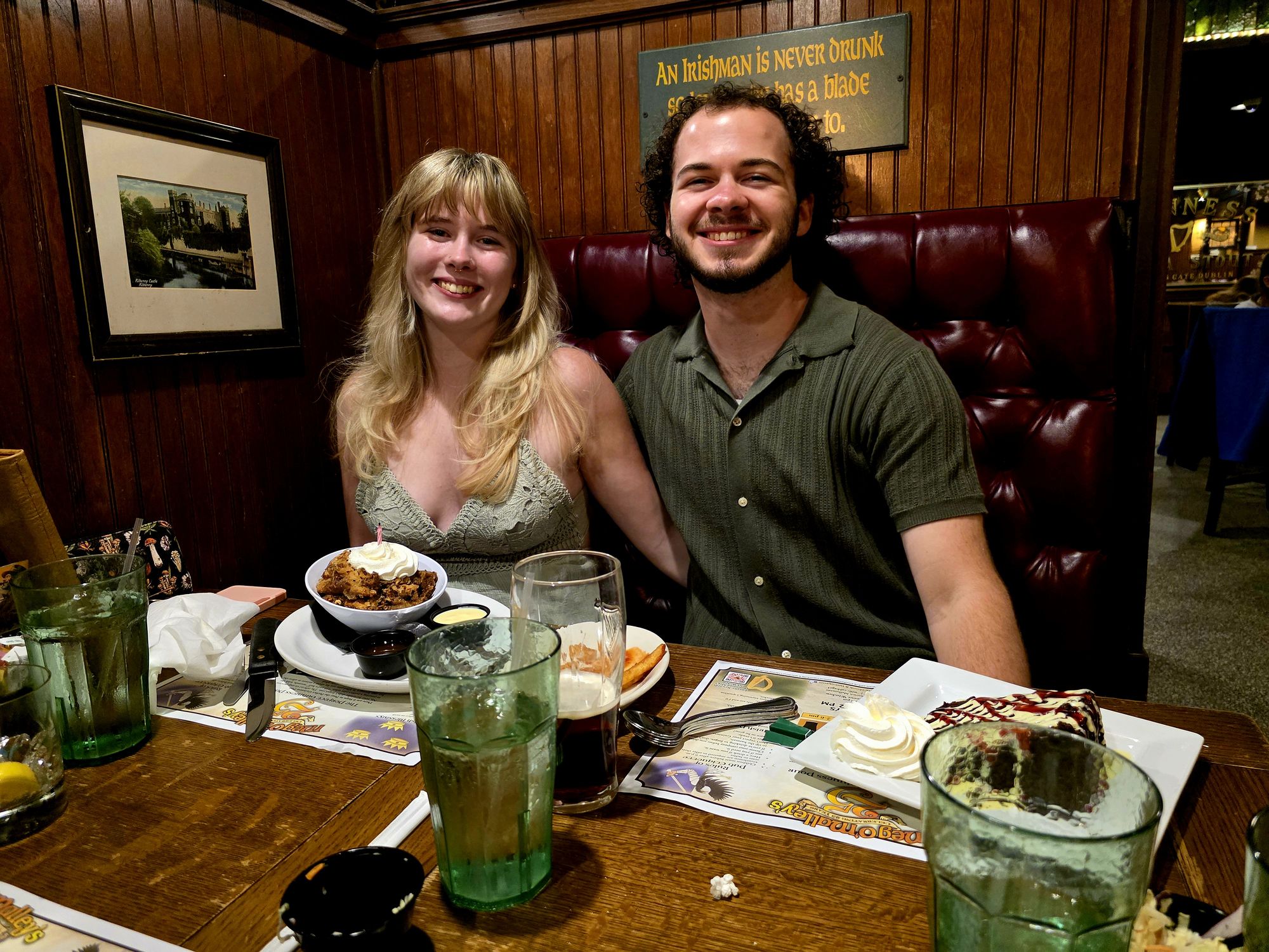 Art style of Alex Grey