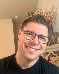 deixe-o vestindo uma camisa do Brasil