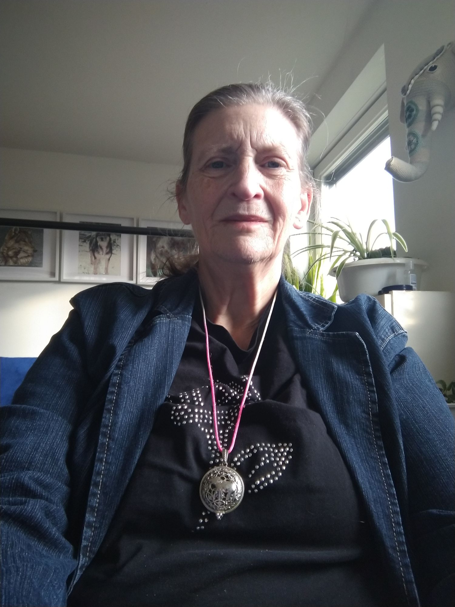 Beautiful young lady, detailed matte painting, deep color, fantastical, intricate detail, splash screen, complementary colors, fantasy conce...