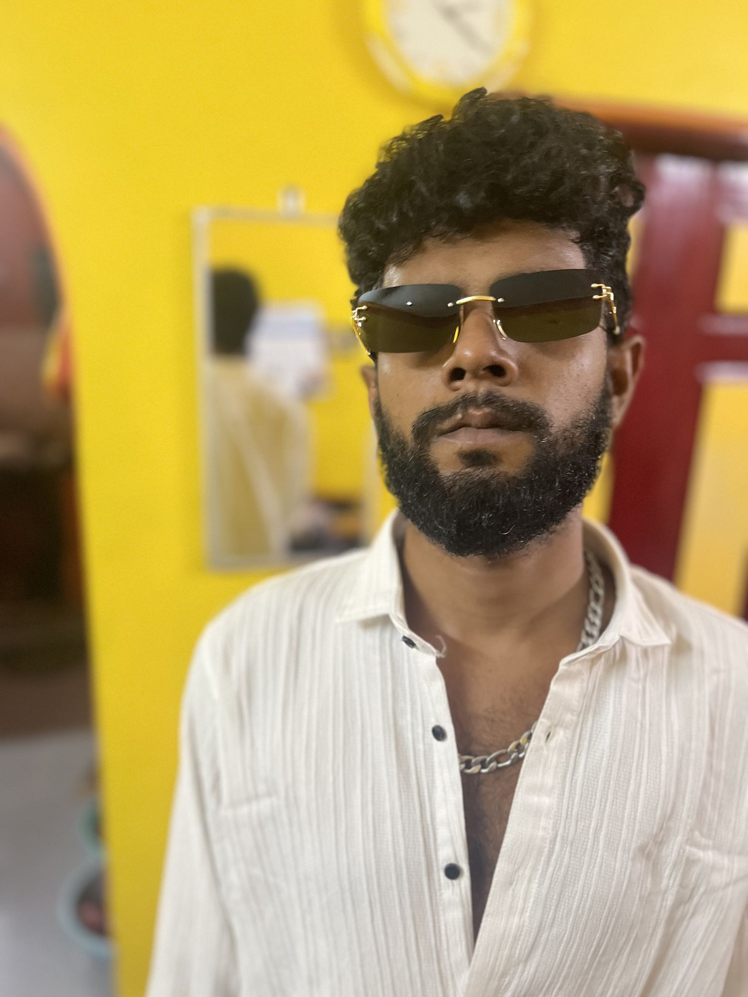 Turn my picture into vampire diaries edit like im with fangs