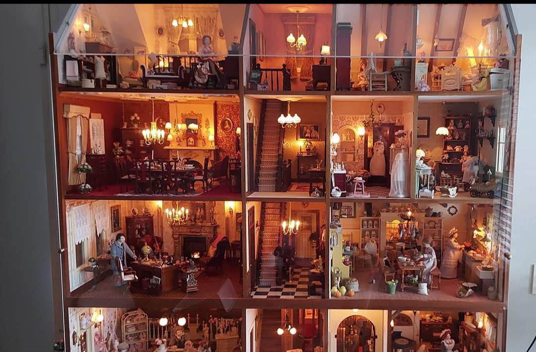 Photorealistic Common Room 

Bold, geometric aesthetic with a vibrant color palette of purples, blues, and aqua tones, high-contrast design...