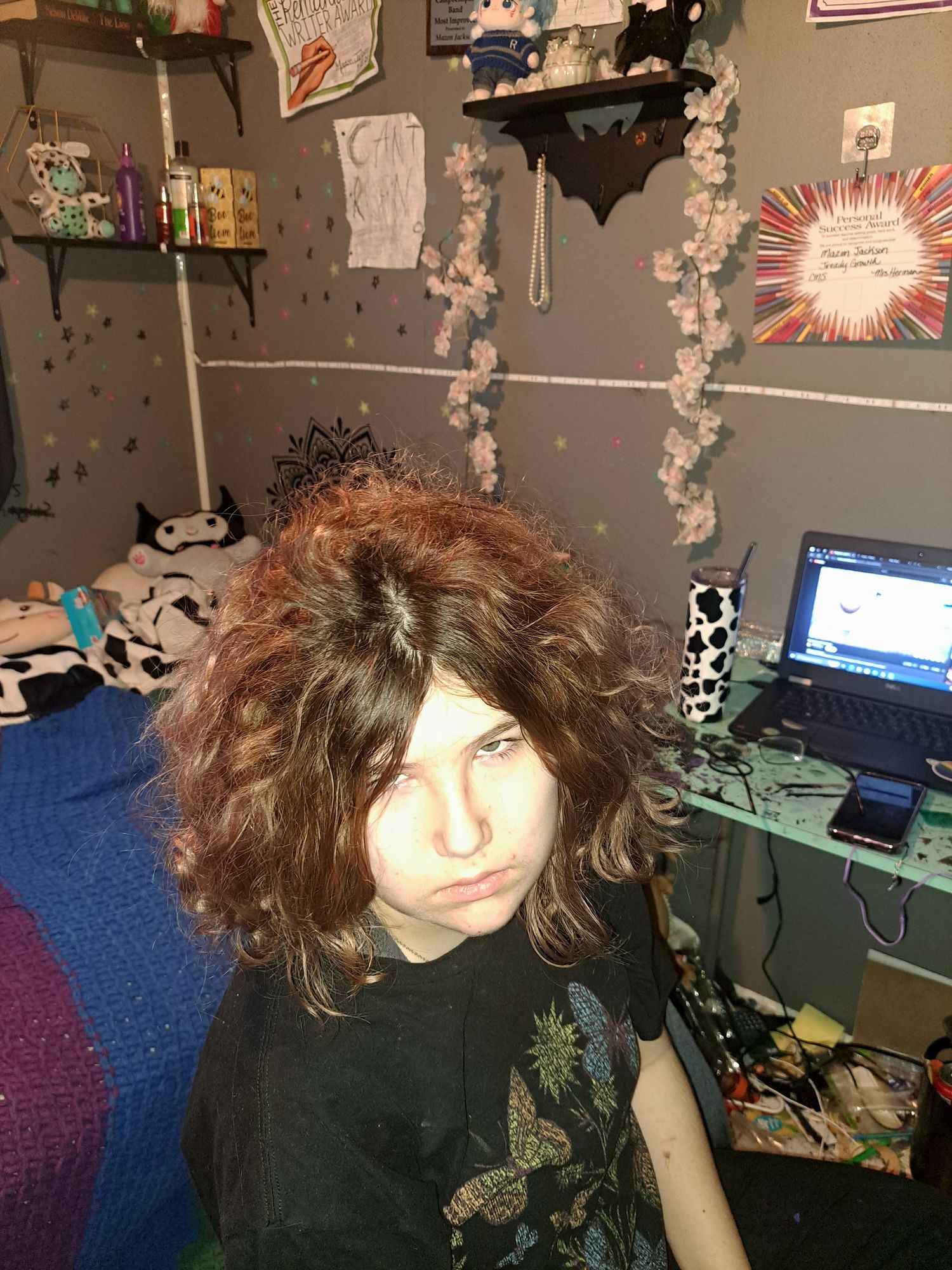 Male, blythe doll, emo, music, flute, mushrooms 