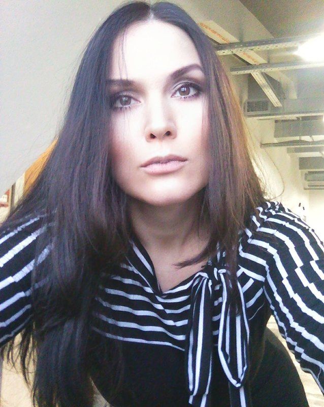 Femdom at the Psychedelic fantasy castle