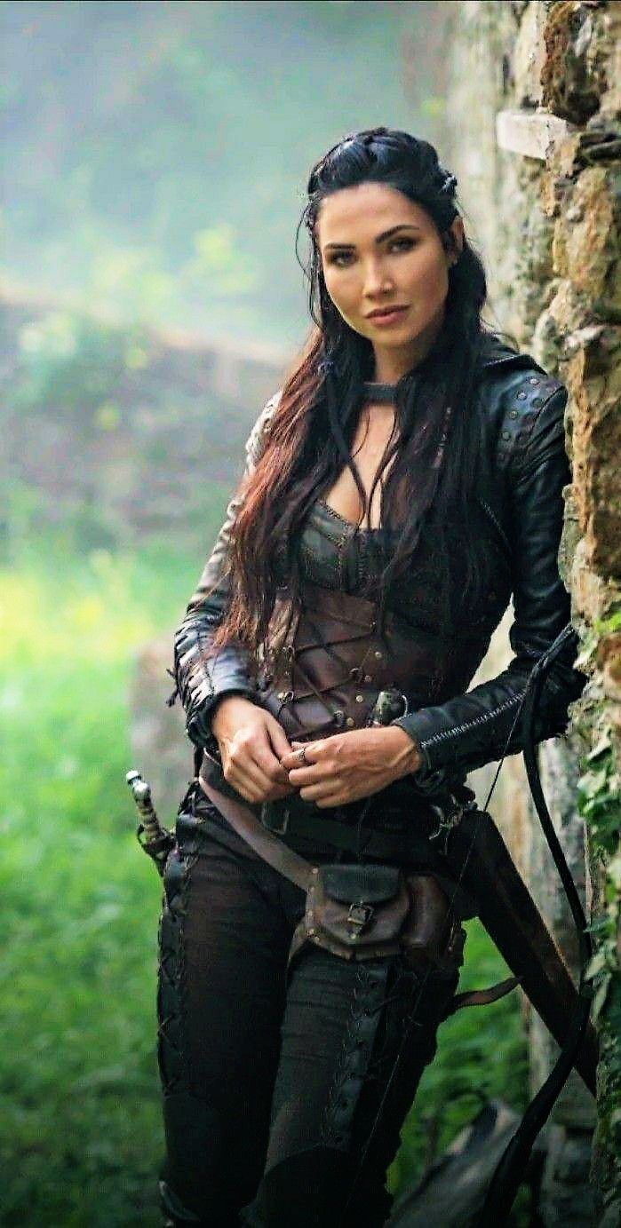 An epic, cinematic masterpiece of a powerful Barbarian warrior middle east woman, reminiscent of ancient Babylonian mythology. The heroine i...