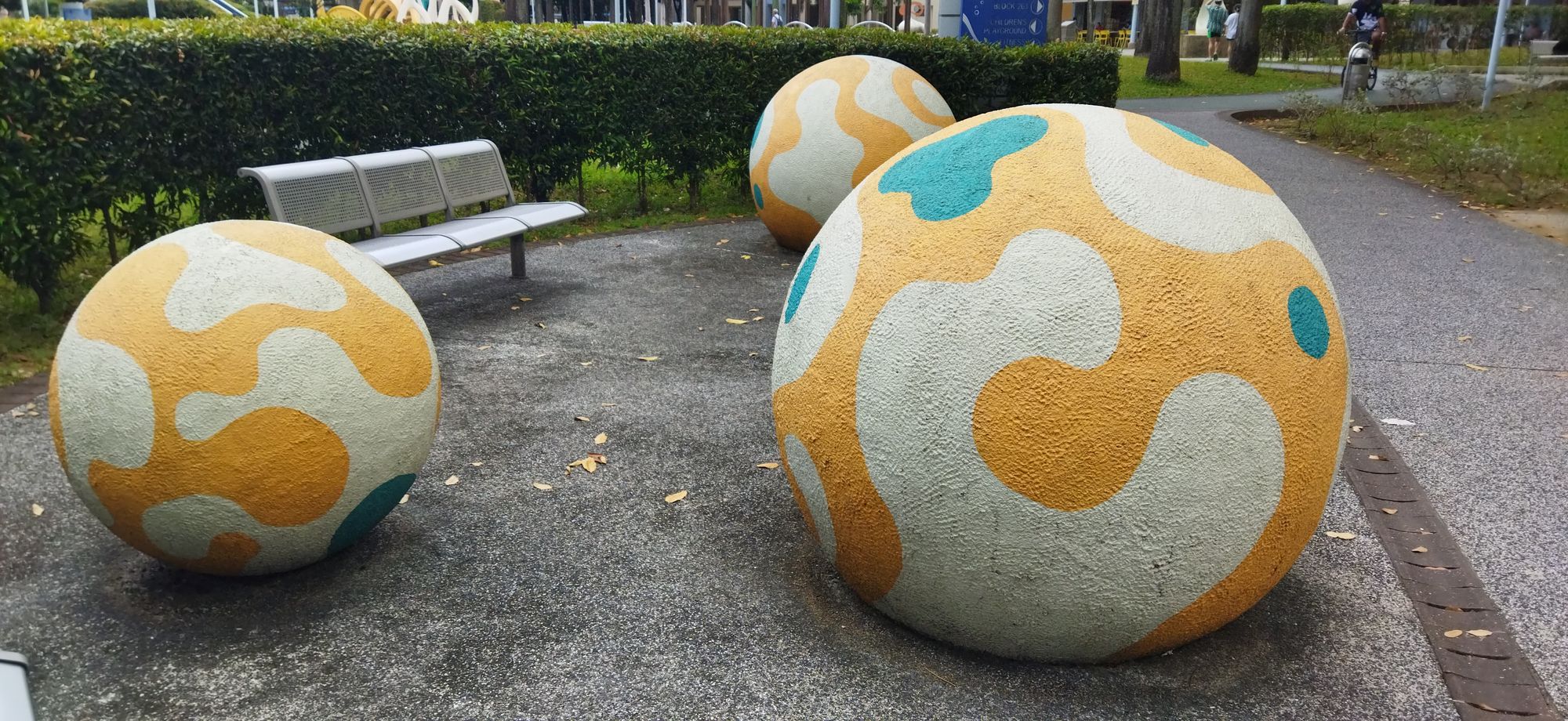 rotobaga versus space scientist zombie