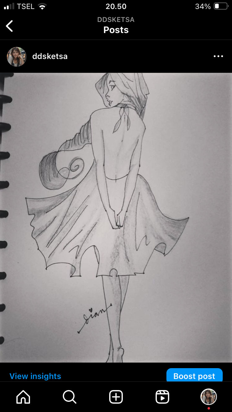 I love the beach, smell of water sea, birds and sands.Feel amazingly beautiful 