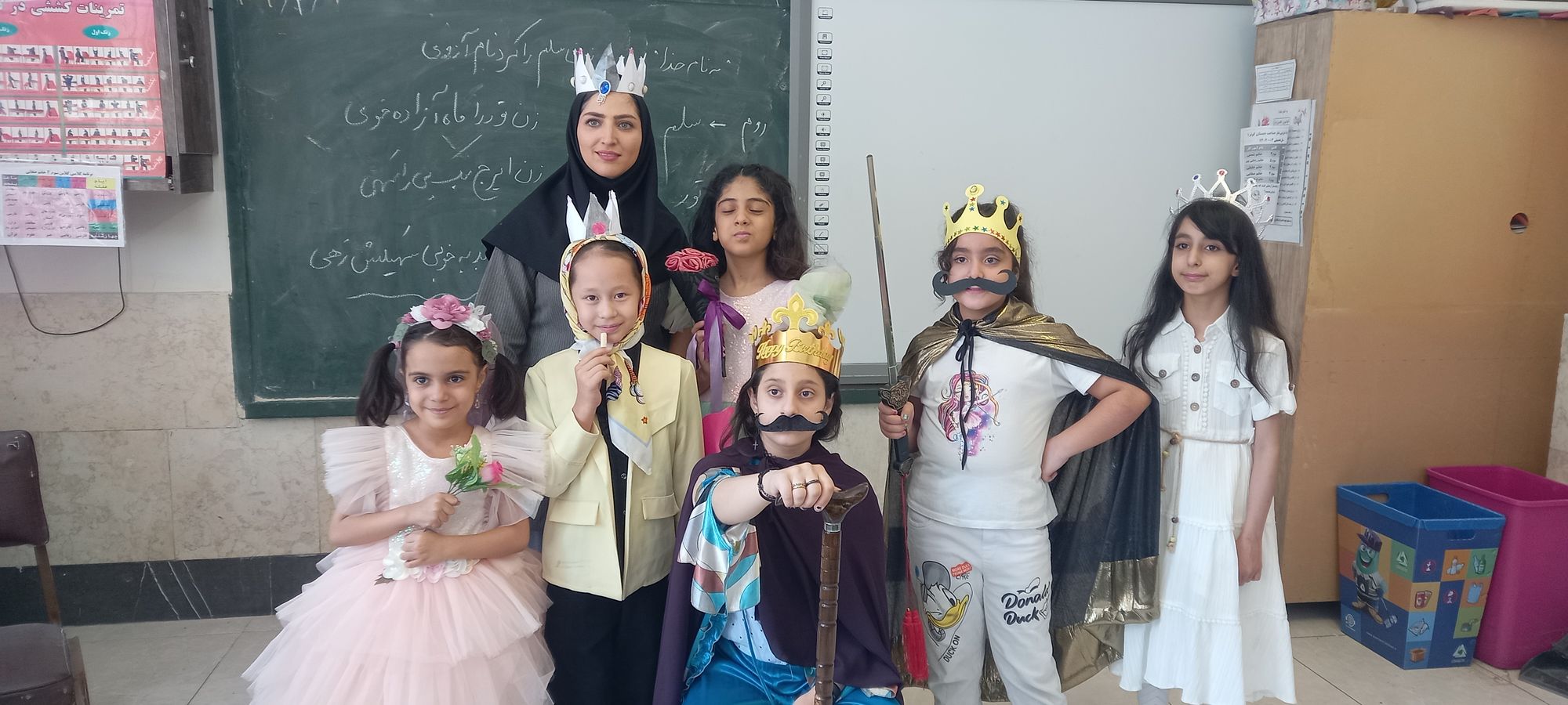 Girl dress of iranian women that is white