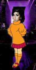 Amy winehouse is Velma from Scooby-Doo