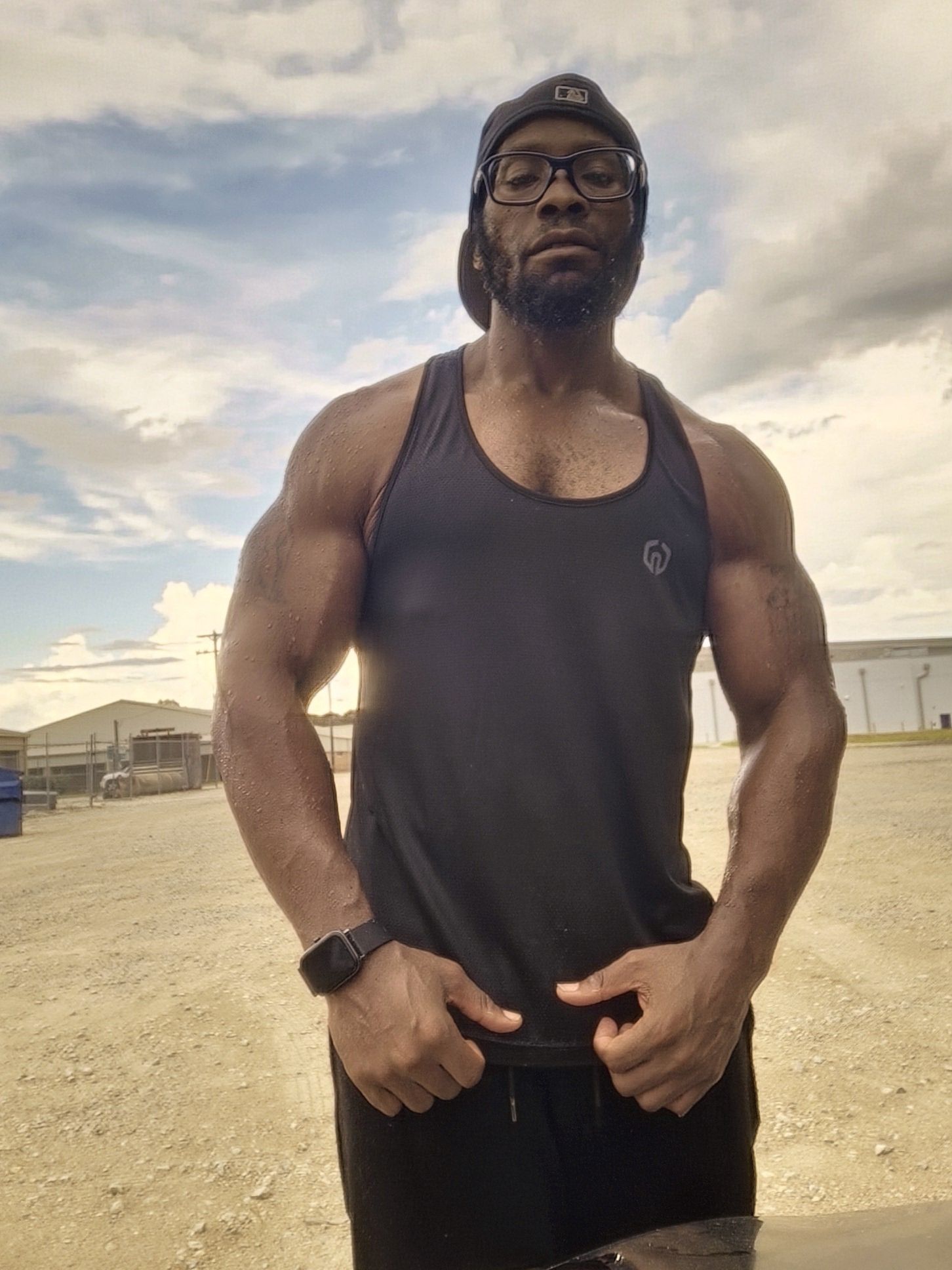 So excited he burrowed part of himself 🤷🏾‍♂️🤦🏿‍♂️