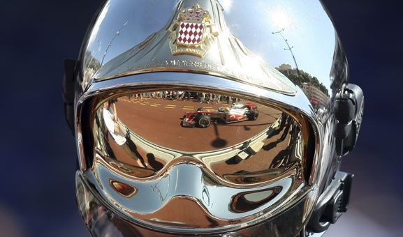 fully chrome face shield chrome helmet with the reflection of a formula 1 car.  photo realistic, very shiny and attention to detail.  Big bo...