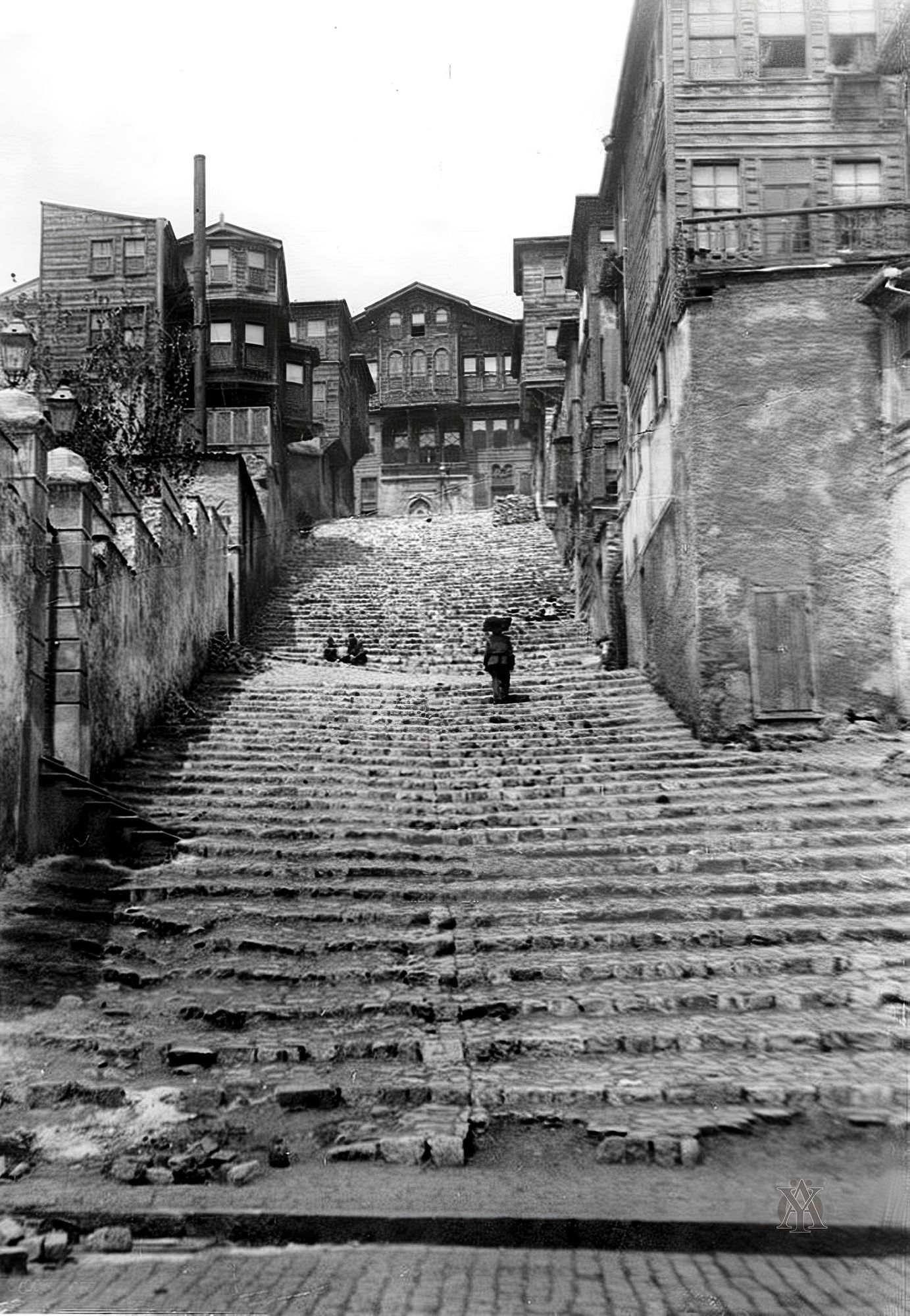 1910s Ottoman chairs