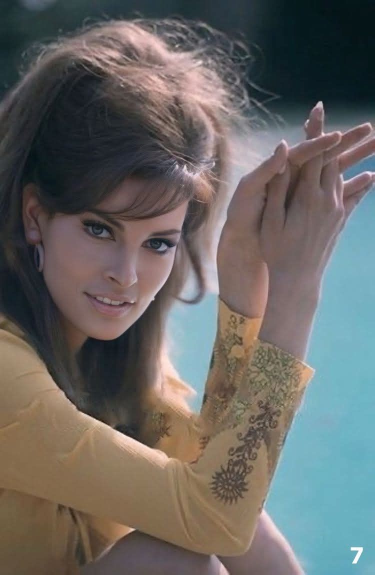 Raquel Welch 
