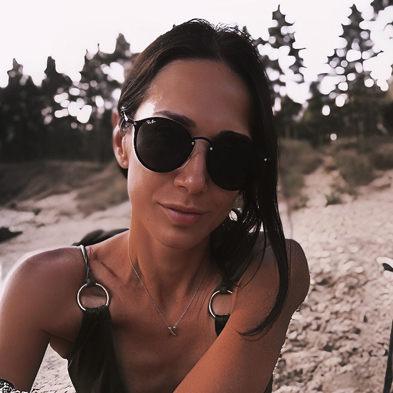 head and shoulders portrait, 8k resolution concept art portrait by Greg Rutkowski, Artgerm, WLOP, Alphonse Mucha dynamic lighting hyperdeta...