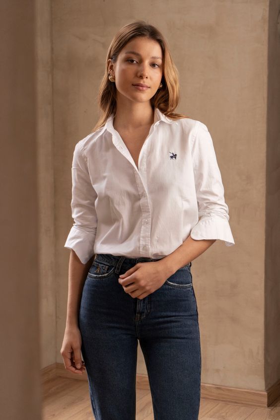 Kayley Cuoco ultrarealistic face super detailed ultrarealistic face, blonde hair updo, ultrarealistic superdetailled white satin shirt and b...