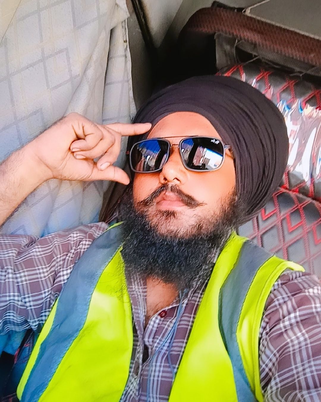FIRDAUS SINGH