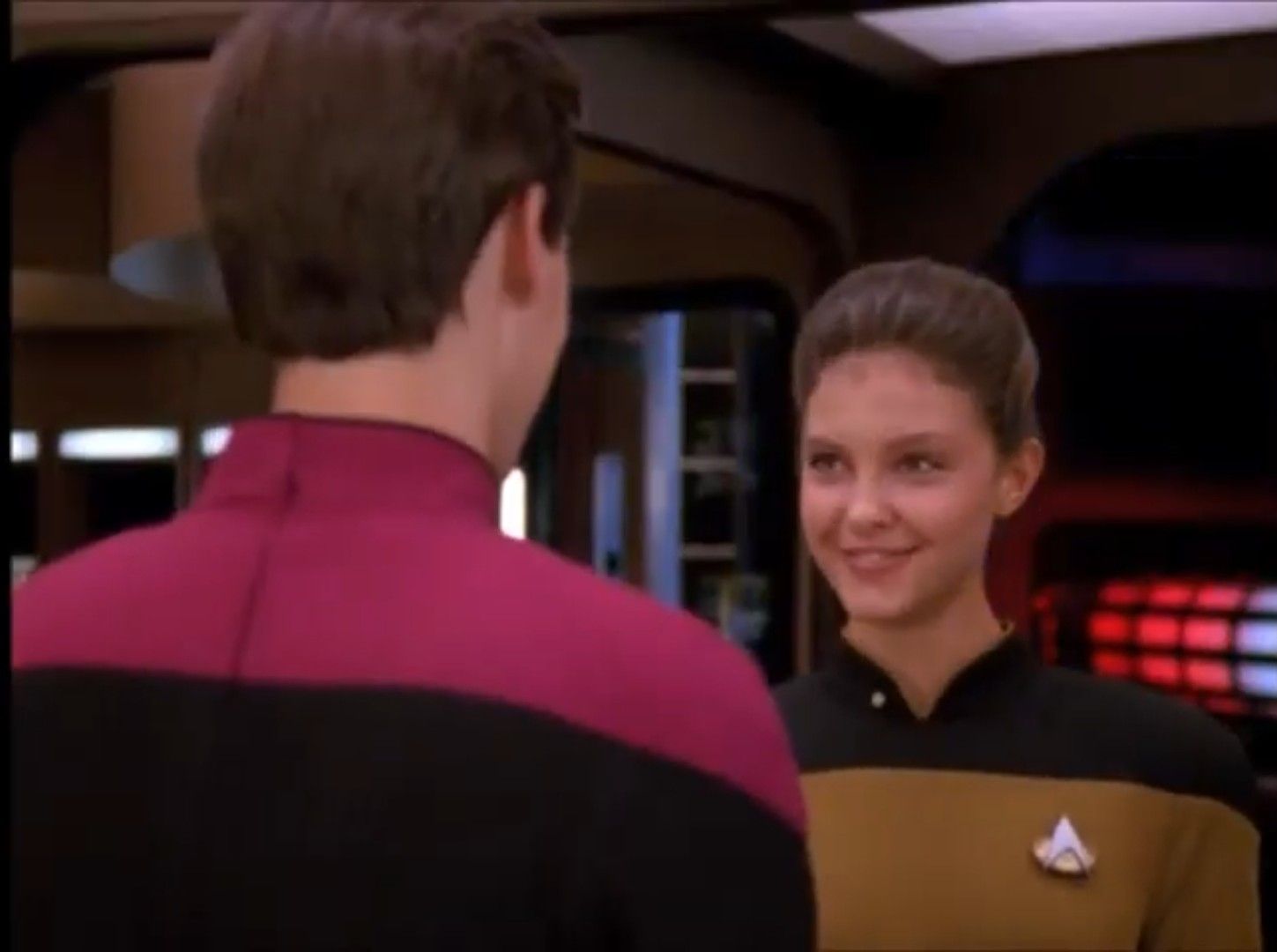 Wesley tries to ask Robin out on a date