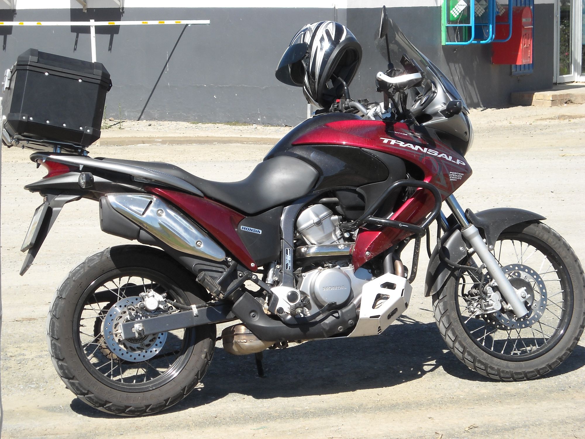 Eldritch dynamic lighting 8K resolution