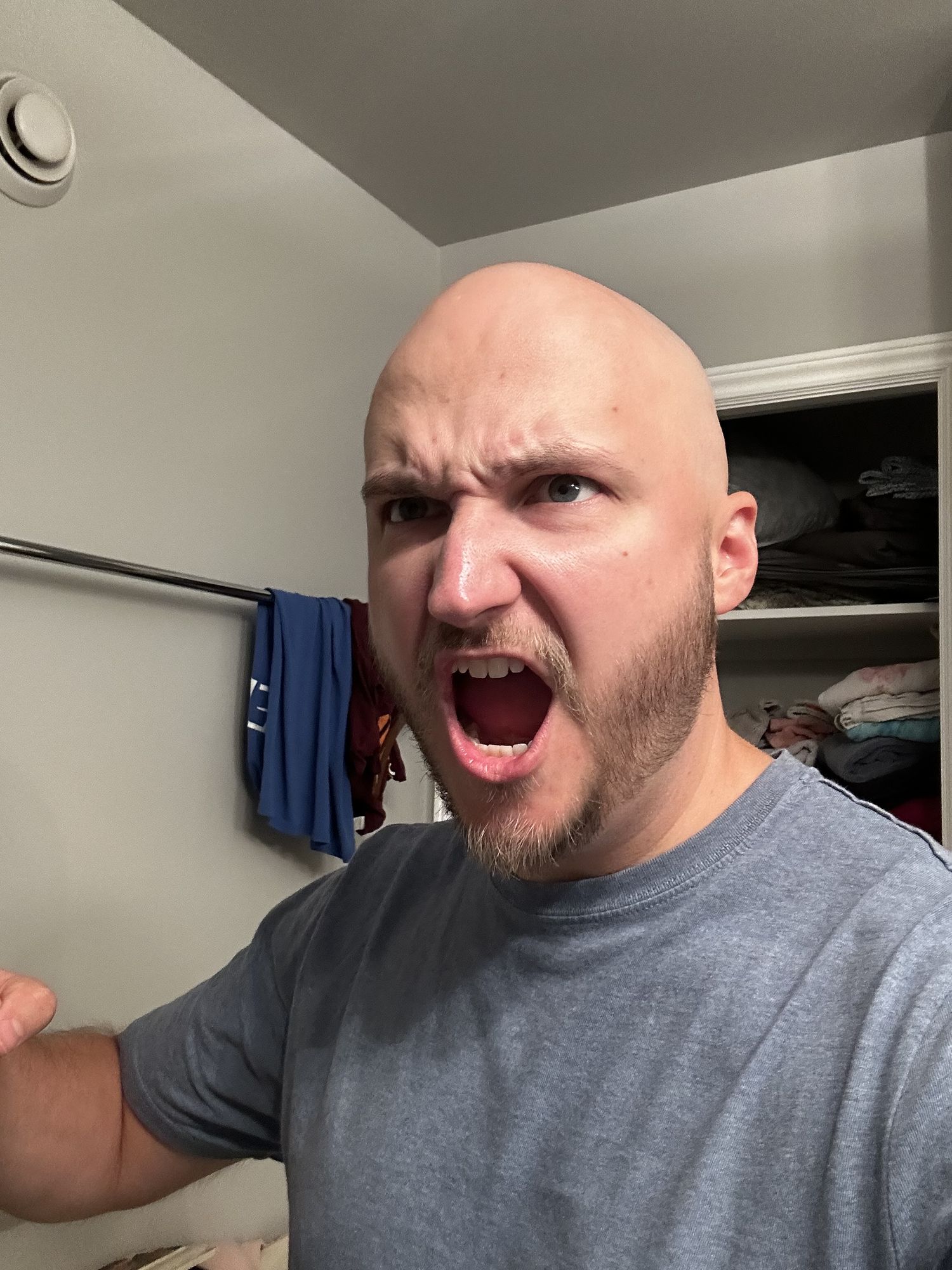 Face sticking out of warhammer 40k style armour 