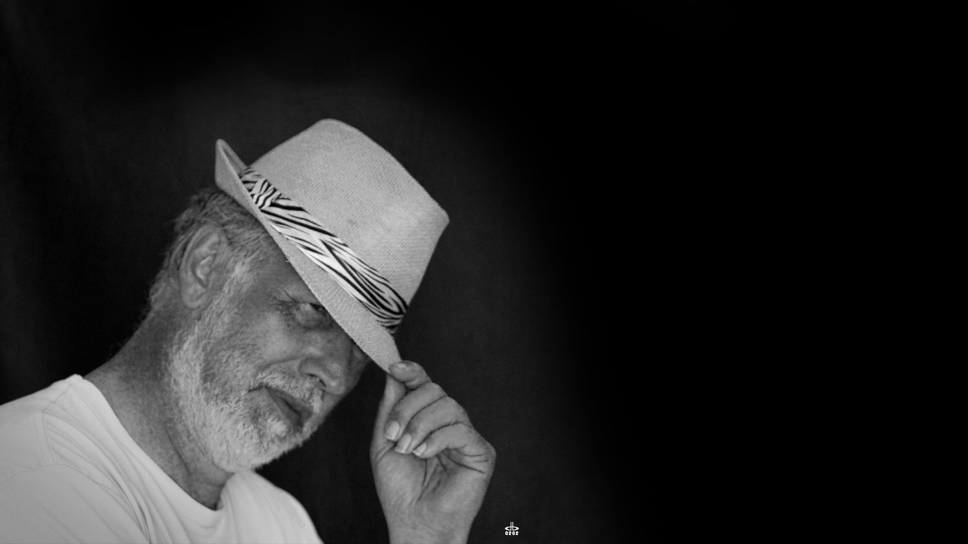 rework the reference picture in the graphic style of Roy Lichtenstein