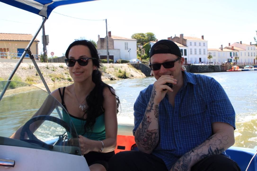 Hyperrealistic, splash art, concept art, mid shot, intricately detailed, color depth, dramatic, 2/3 face angle, side light, colorful backgr...