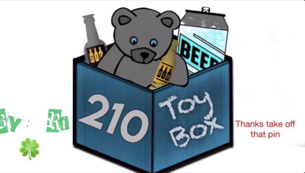 210toys