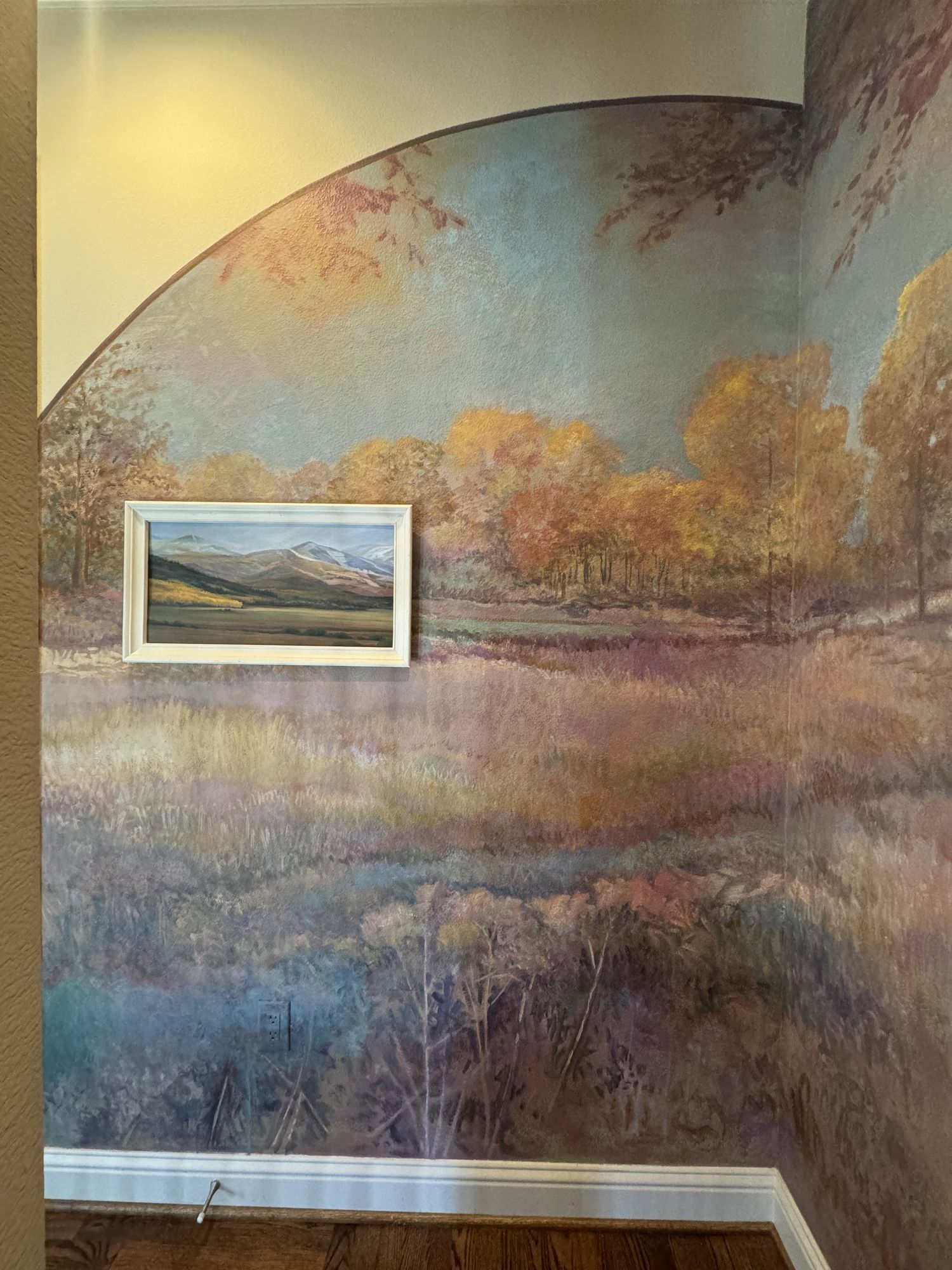 A mural (with a painting for dogs and cats)